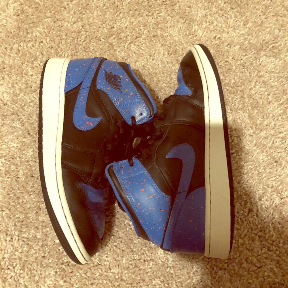 Nike Air Jordan’s Girls Youth Sz 5